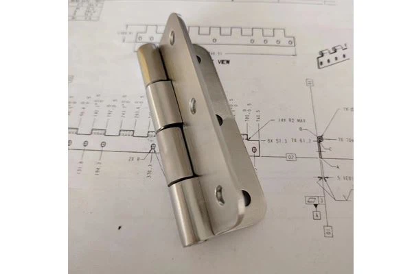 Aquarium Lid Hinge