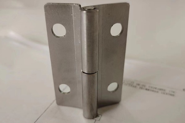 Cabinet Hinges