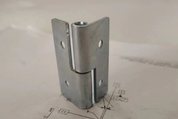 Stainless Steel Hinges: Popular in The EU, Rust-proof And Corrosion-resistant, Often Used in Humid Environments