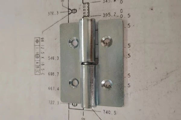 Stainless Steel Hinges: Popular in The EU, Rust-proof And Corrosion-resistant, Often Used in Humid Environments